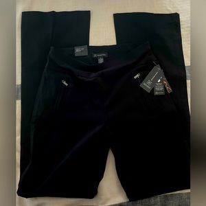 NWT Inc Women’s black pants.  These are Size 6 wide leg regular fit. Nice gift!